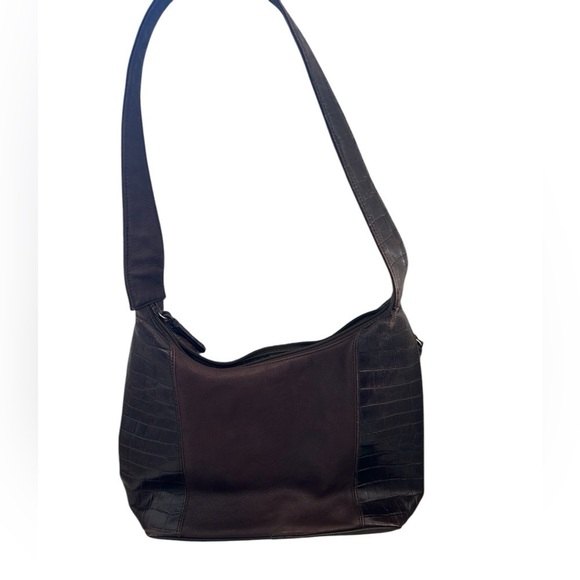 Tignanello Vintage Shoulder Bag! Leather Construction with Reptile styling. - Picture 10 of 12